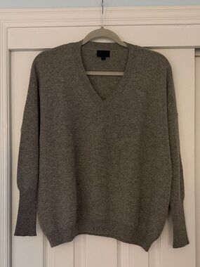 J. Crew Heather Gray 100% Cashmere V-Neck Sweater - Classic Knit